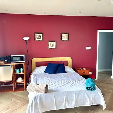 Shkyblue Suites